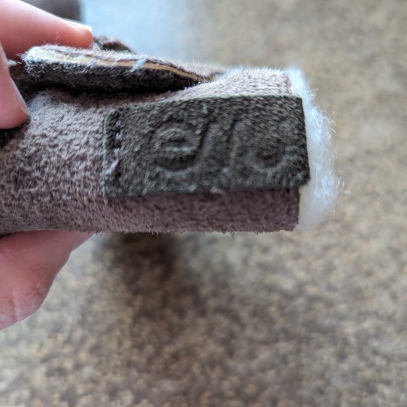 Baby Emu's - Picture 2 of 2